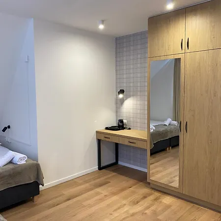 Modrzew - W Pyzowce 3* Pyzowka