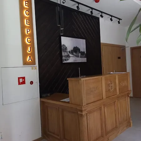 Modrzew - W Pyzowce 3* Pyzowka