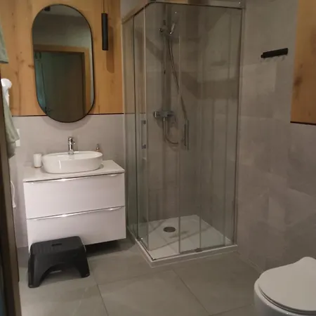 Modrzew - W Pyzowce Pyzowka