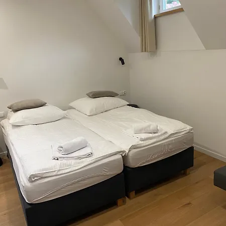 Modrzew - W Pyzowce شقة فندقية 3*