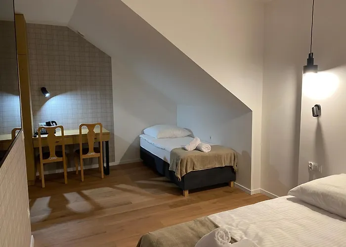 Aparthotel Modrzew - W Pyzowce 3*